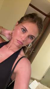 Ella Bringing Gabriella Rose