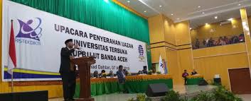 Sekretaris jenderal kementerian pendidikan dan kebudayaan telah mengeluarkan peraturan sekretaris jenderal (persesjen). Lulusan Universitas Terbuka