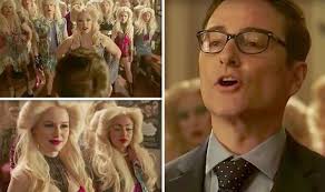 Dar lucrurile sunt date peste cap in momentul in care un membru al echipei de fotbal a liceului este gasit mort in rau. Riverdale Season 4 Episode 17 Release Date Is Riverdale On This Week Tv Radio Showbiz Tv Express Co Uk