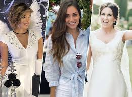 Le salaire brut d'un joueur de foot en ligue 1 est de 73 000 € brut par mois. Decouvrez Les Wags Des Joueurs De L Equipe De France De Football