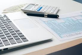 Pay and refund a podatek u źródła