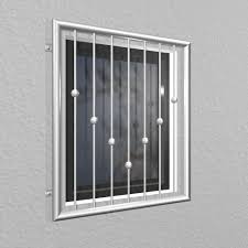 Ein fenstergitter einbruchschutz wird einmal angebracht und dient dann viele jahre als effektiver schutz. Fenstergitter Nach Mass Online Kaufen Metallbau Onlineshop De