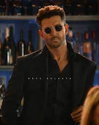 Starring hrithik roshan and katrina kaif directed by siddharth. Hrithik Roshan Fan Club Kolkata On Twitter 6 Years Of Bang Bang And Blockbuster War Turns One Today The Two Gems Of Action Genre Two Stylish Avatars Complete Another Year Today Hrithikroshan