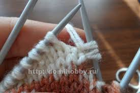 ткацкий узел 3 способа завязывания незаметный узел при вязании Calcetines De Punto In 2020 Knitting Socks Knitting Knitted Scarf