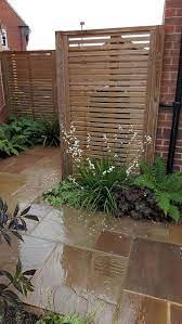 25 Recomended Backyard Fence For Your Privacy Https Hajarfresh Com 25 Recomended Backyard Fenc Garden Privacy Screen Fence Design Contemporary Garden Design