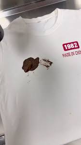 巧克力漬怎么洗，我來告訴你。 #巧克力 #巧克力漬怎么洗 #實用小技巧 #污漬輕松去除 #學會快去試試吧????