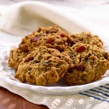 Biscuits Epices Aux Raisins Secs Recipe Spice Cookie Recipes Recipes Spice Cookies