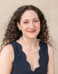 Penny Berger's Instagram, Twitter & Facebook