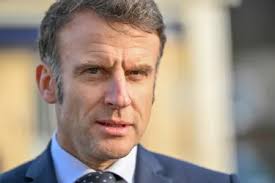 VIDEOS] De Patrick Sabatier à Morgan Parra, trente ans de publicité Vichy  Saint-Yorre