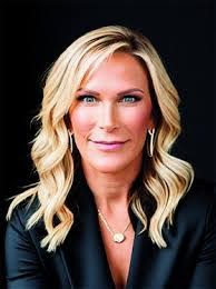 Whitney Wells's Instagram, Twitter & Facebook