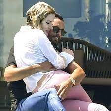 For the first time since their brief trip to cannes last month, thorne has revealed how she met the keeping up with the kardashians star—and why they're better as friends than lovers. Well Here S Scott Disick Groping Bella Thorne