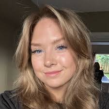 Tessa Roper's Instagram, Twitter & Facebook