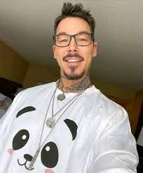 All I needed was a hello, but I'm still waiting. #stevedulcich  #roadkillgarage