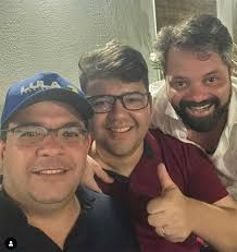 Whindersson venceu no sábado, mas perdeu no domingo ao postar seus  cigarrinhos de maconha