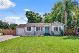 The distinct architecture of rosen centre rises high above the landscape; Rose Isle Orlando Real Estate 15 Homes For Sale In Rose Isle Orlando Fl Movoto