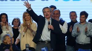 El encuentro entre los tres aspirantes a ser. Alberto Fernandez Gana De Forma Contundente En Las Primarias Argentinas