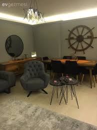 The Right To Modern Style Is Granted In Every Part Of This House Home Decoraiton Decoraiton Grante In 2020 Wall Decor Bedroom Dining Room Console Dining Room Design