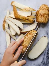 May 06, 2020 · instructions cut the potatoes into matchsticks, either with a knife or with a french fry cutter. How To Make Perfect Oil Free Oven Baked Fries From My Bowl