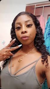 Vivian Venter's Instagram, Twitter & Facebook