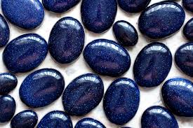 Su color azul es evocador de una sensibilidad secreta. Piedras Azules Piedras Propiedades