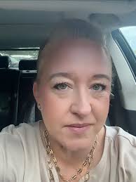 Makeup look with no eyeshadow and heavier blush and bronzer