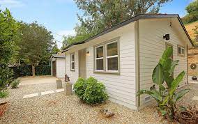 Tiny House Listings Tiny Houses For Sale And Rent Tiny Cottage Small House Small House Swoon