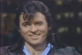 Danny O'Day, el excéntrico productor de eventos que “revivió” leyendas del  rock usando cirugía plástica