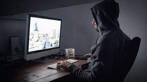 Those who suffer from computer addiction tend to prioritize computer use above all. Addiction To Computers Causes Symptoms Diagnostics Schoen Clinic