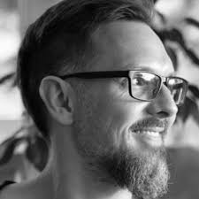 Having passed all four papers of the European qualifying examination, I can  finally call my training for becoming a German and European patent attorney  complete. A big thank you to the team