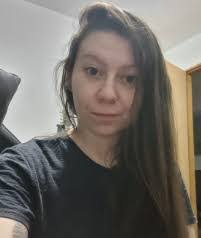 Beatriz Simon's Instagram, Twitter & Facebook