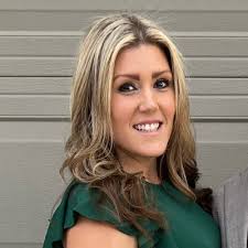 Meet one of our board members, Maryam Gol, the Nurse Manager at Mercy  General's Emergency Department! She's practically grown up in that  hospital, starting as a volunteer and then as a new