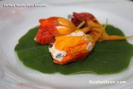 Foodbuzz 24 24 24 A Taste Of Spring Cooking With Edible Flowers Edible Flowers Recipes Flower Food Food