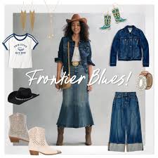 💗 Victoria's Secret/PINK is NOW OPEN at Charleston Town Center! 💗 Shop  the semi-annual sale & hear all about the store's health and safety  protocols upon entering. Store hours are 11:30AM-7PM Mondays -