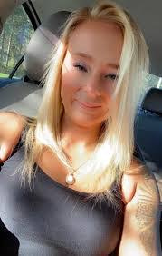 Heather Vanderhoof's Instagram, Twitter & Facebook