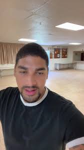 Preparativos de la boda de Mamásaura y Papasaurio