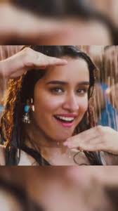 Cham Cham Avi Ranjna Full Song