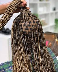 Medium Knotless Box Braids Blonde Novocom Top Not solely do they appear effortlessly cool, however they're additionally multipurpose, gratifying, and aggressive and protect hair lose, to your hair than all simple box braids.