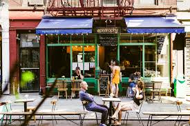 Possibly one of the best spots for a picnic in melbourne is the royal botanical garden. The Best First Date Spots In Nyc New York The Infatuation