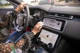 Over the last year based on 290 customer ratings, land rover received 3,5/5. The Red Range Rover The Wrap Top You Need For Spring Luxury Cars Range Rover Range Rover Evoque Interior Range Rover Evoque