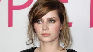 Weimar #tatort weimar #my edits #my gifs #giftatort. Nora Tschirner Machte Therapie Wegen Depressiver Verstimmung Promiflash De