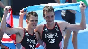 Explore tweets of alistair brownlee @alibrownleetri on twitter. Olympische Spiele Alistair Brownlee Holt Goldmedaille Sein Bruder Silber