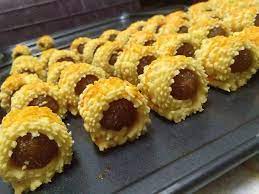 Saya perhatikan bahawa tart biskuit adalah permintaan dan sedang mencari. Resepi Aneka Biskut Tart Nenas Pawtaste Com