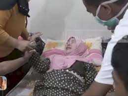 Vidio yg lagi viral wanita di masukin memenya botol : Merinding Wanita Diguna Guna Vagina Dikasih Paku Dan Disayat Senjata Tajam Indozone Id