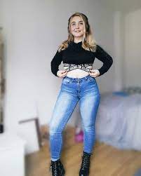 Julia jentsch was born on february 20, 1978 in berlin, germany. Look Of Lena Grabowski From 25 September 2019 21 Buttons