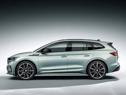 In total, it will be offered with five power outputs, two motor setups, and three different battery sizes. Neuwagen Skoda Der Neue Enyaq Iv Elektro 60 1000268331