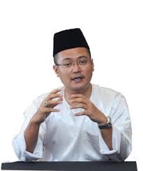 He is the current member of parliament (mp) for johor bahru representing people's justice party (pkr), a component party of pakatan harapan (ph) coalition since 2018. Ahli Parlimen Johor Bahru Tidak Peka Terhadap Sensitiviti Orang Islam Badan Perhubungan Umno Negeri Johor