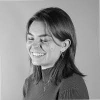 Lisa Mascia's Instagram, Twitter & Facebook