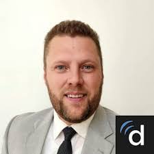 Carrie Langley's Instagram, Twitter & Facebook