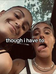 Jana Fernandez Broke Up Joll Rooes