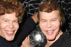 Grichka bogdanoff and myniar hatit at a fashion show in paris on january 20, 2020. Handsome In The 70s These Tv Star Twins Are Called Cat Man After Undergoing A Series Of Plastic Surgeries
